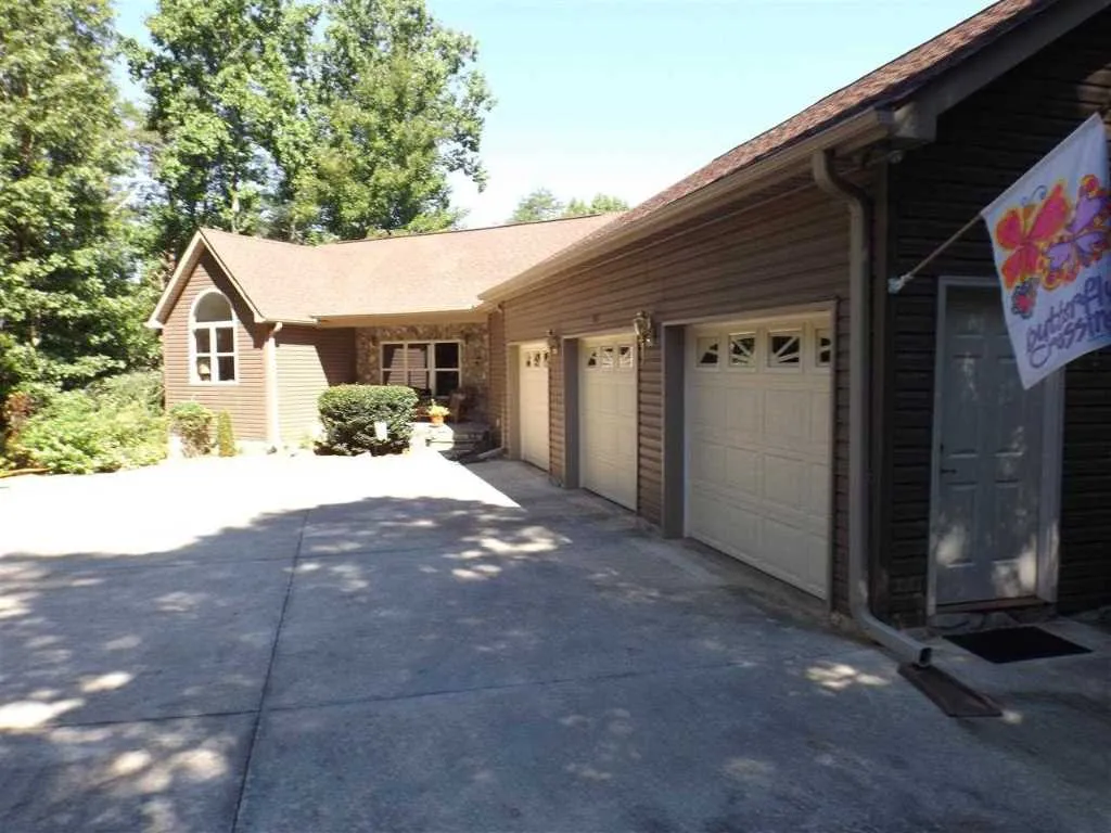 Property image 1 at 111 Holly Hill, Sunset, SC 29685