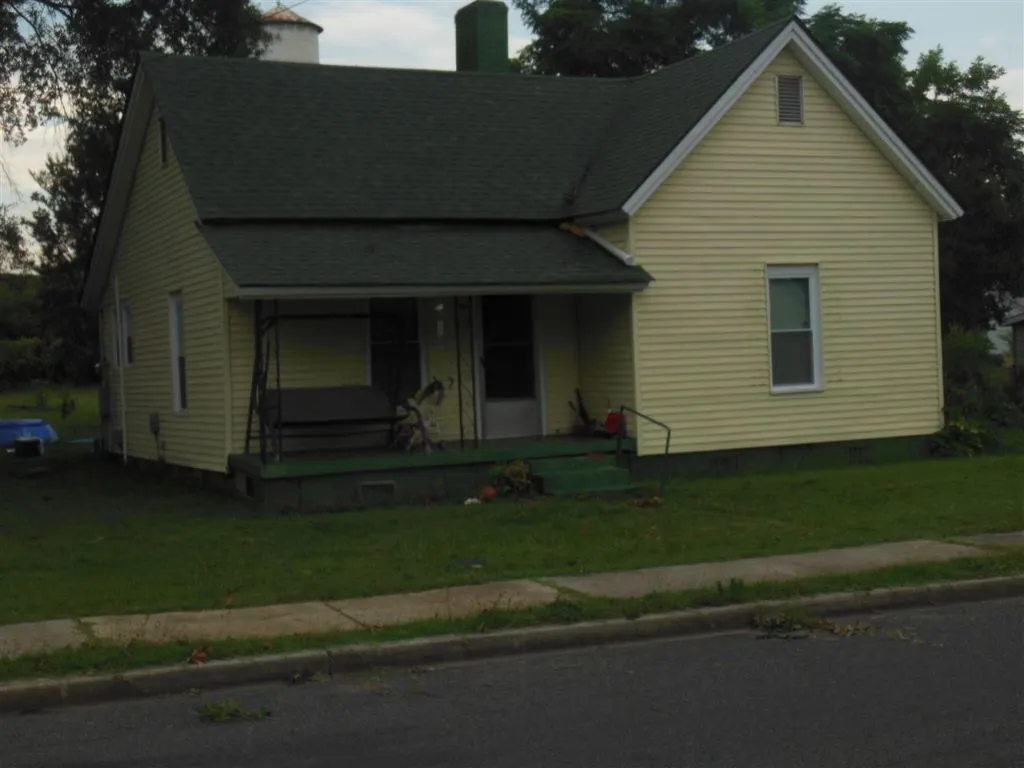 Property image 2 at 1107 E. FRONT Street, Iva, SC 29655
