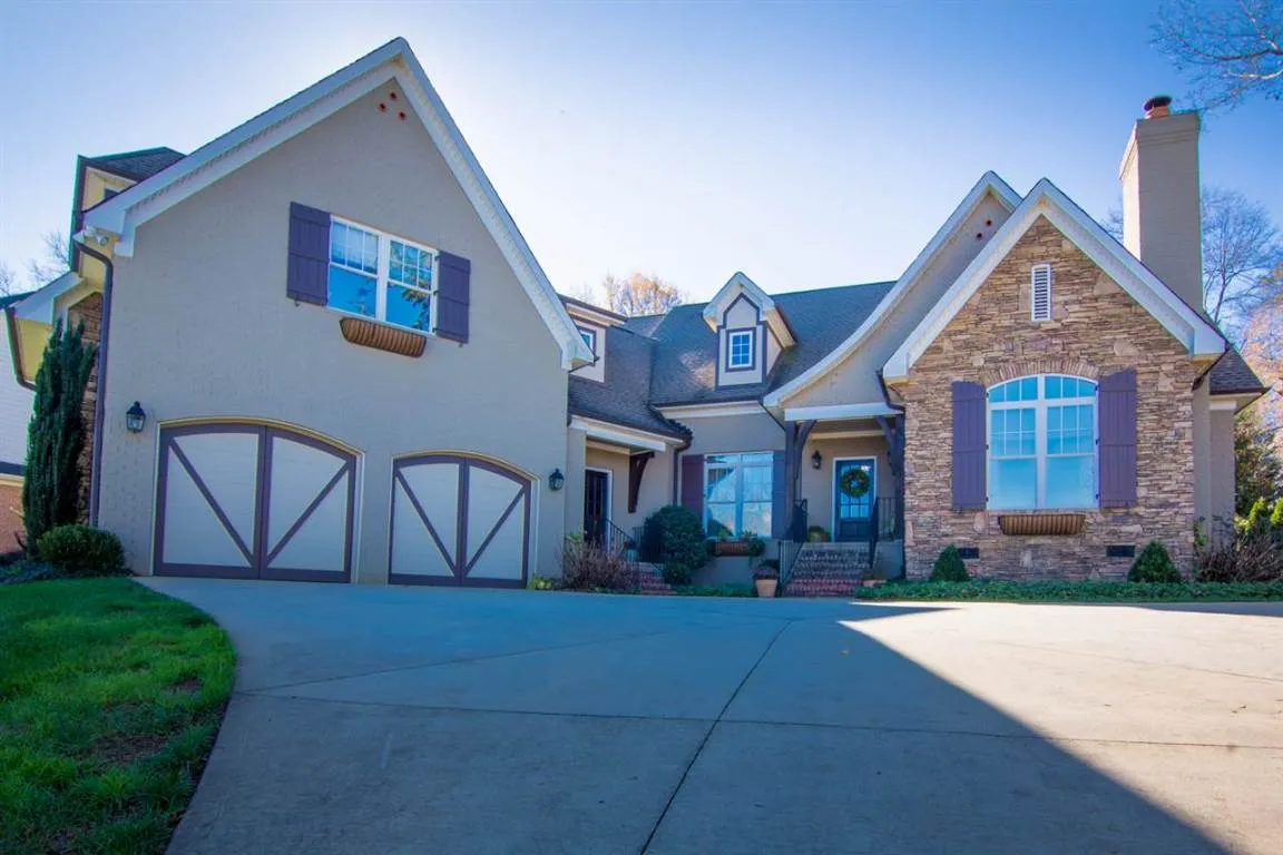 Property image 1 at 111 Walnut Creek Way, Greenville, SC 29611