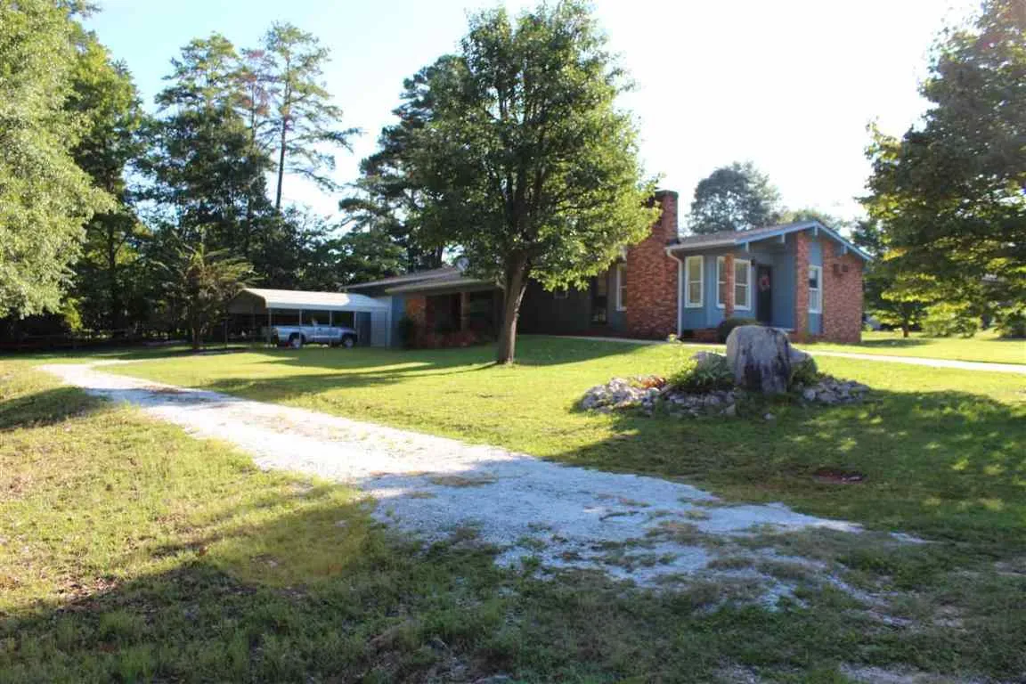Property image 2 at 106 Meadow Drive, Seneca, SC 29678