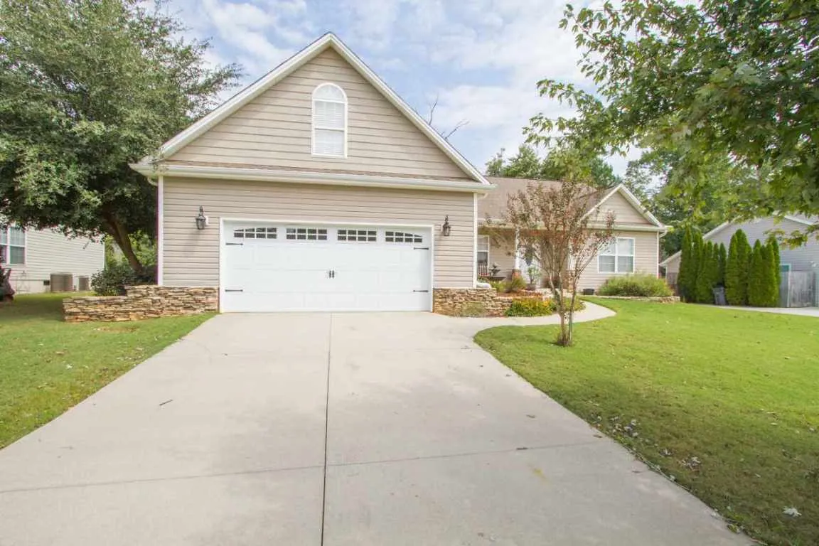 Property image 2 at 737 Britton Street, Anderson, SC 29621