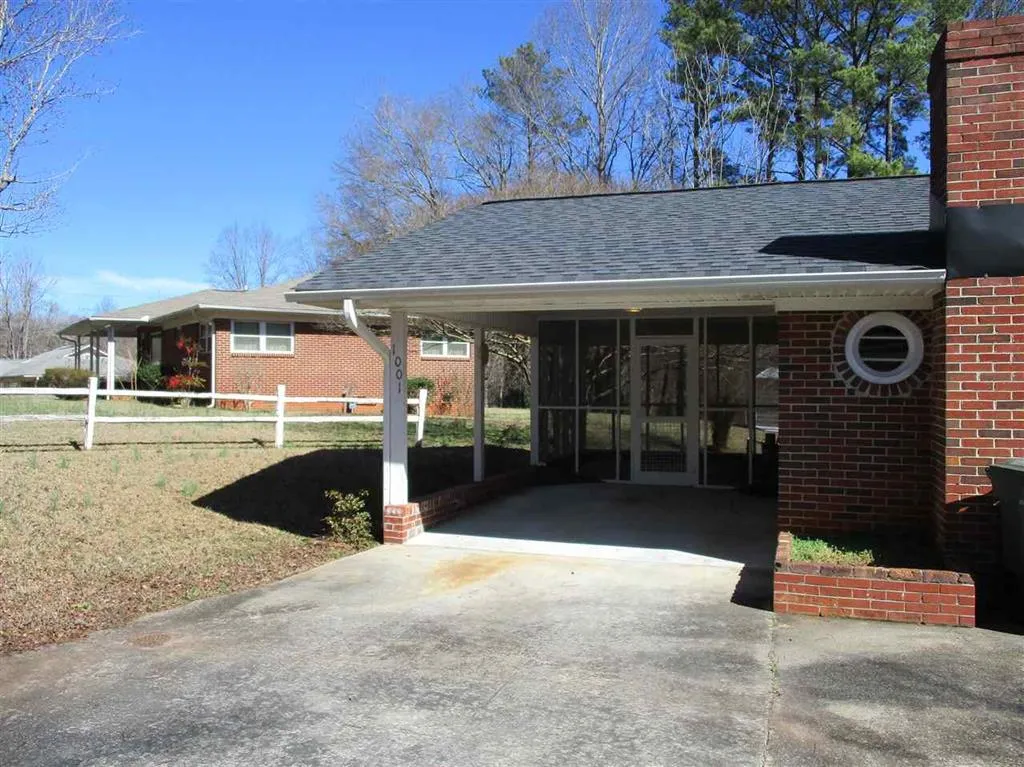 Property image 5 at 1001 Scarlett Street, Seneca, SC 29678