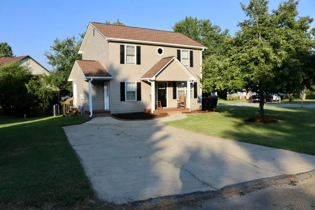 Property image 2 at 100 Allison Drive, Easley, SC 29642