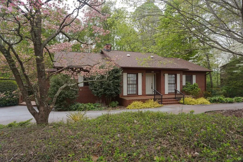 Property image 3 at 311 Hickory Lane, Seneca, SC 29678