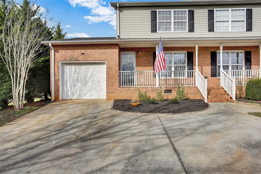 222 River Oaks Circle