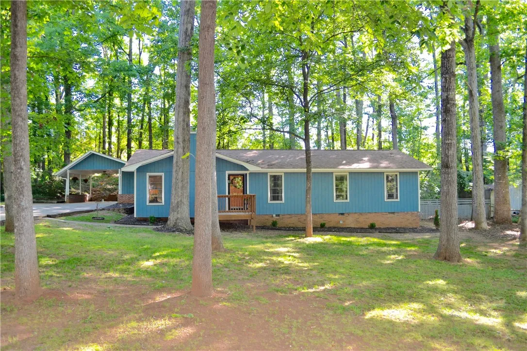 Property image 1 at 225 Heather Drive, Central, SC 29630