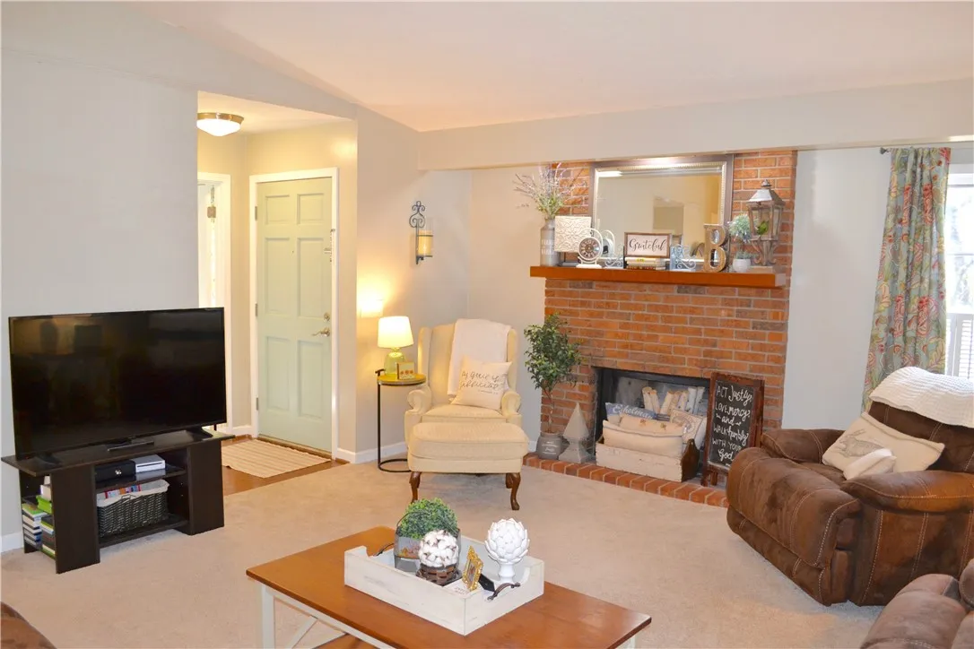 Property image 3 at 225 Heather Drive, Central, SC 29630