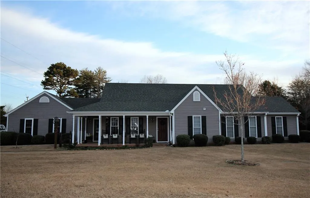 Property image 2 at 222 Valley Creek Drive, Westminster, SC 29693