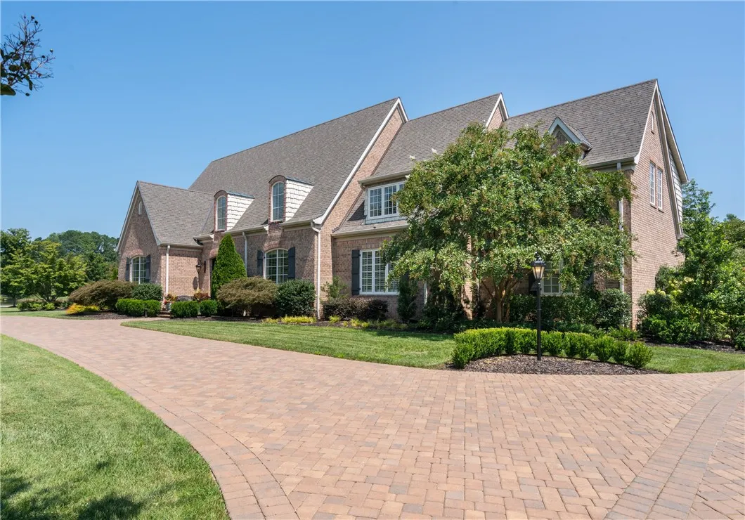 Property image 2 at 100 McAlister Lake Drive, Easley, SC 29642