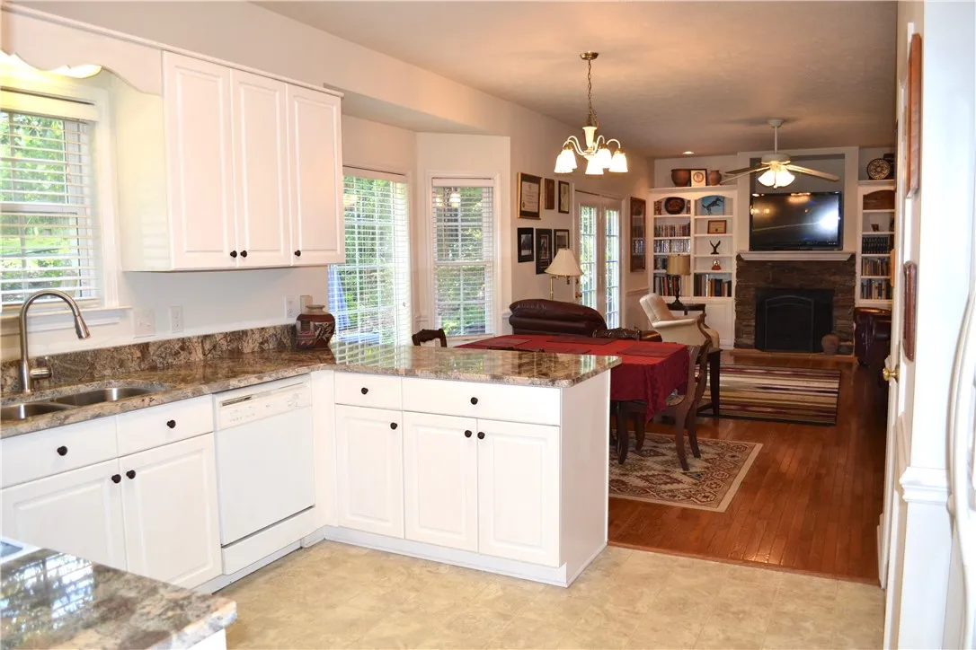 Property image 3 at 110 Cardinal Drive, Seneca, SC 29672