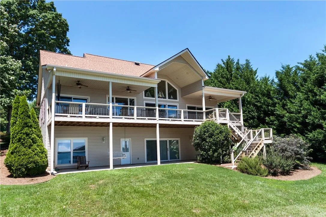 Property image 3 at 735 Navigators Point, Seneca, SC 29672
