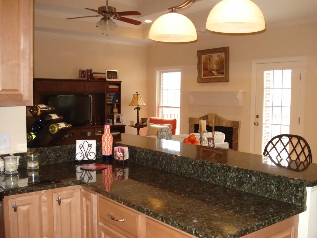 Property image 5 at 308 Breakwater Lane, Seneca, SC 29678