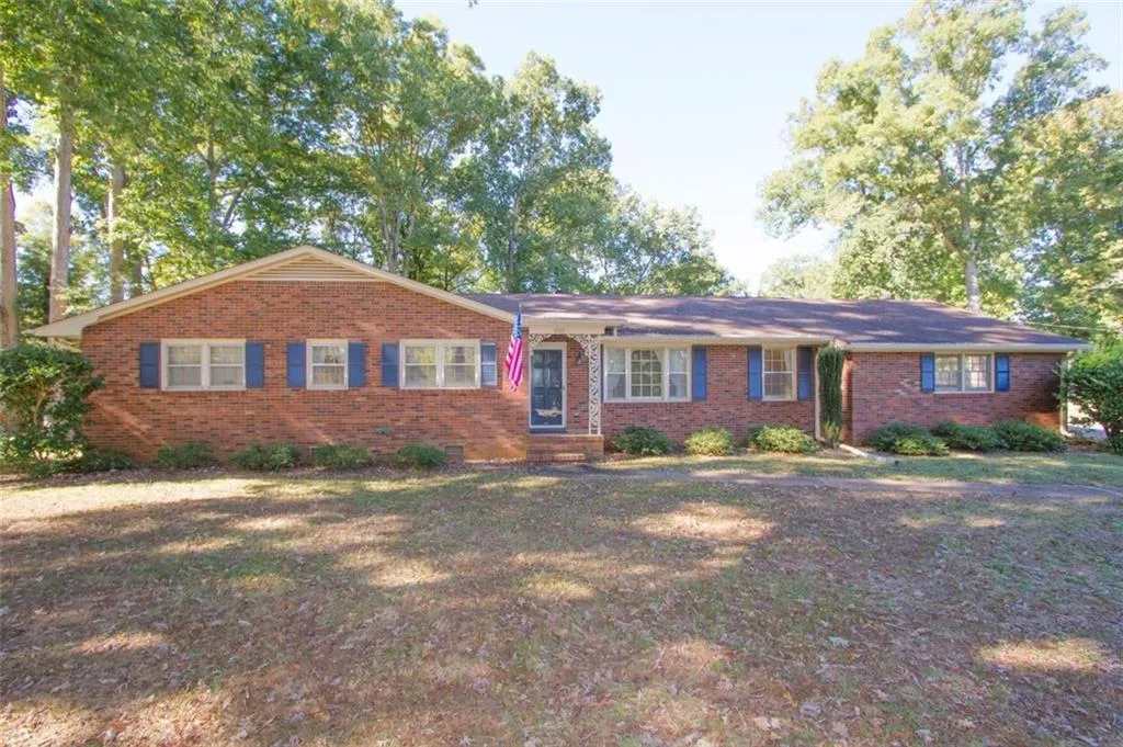 Property image 2 at 400 LONG FOREST Circle, Anderson, SC 29625