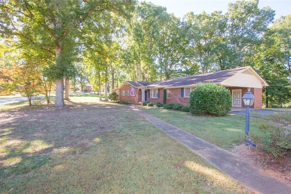 Property image 3 at 400 LONG FOREST Circle, Anderson, SC 29625