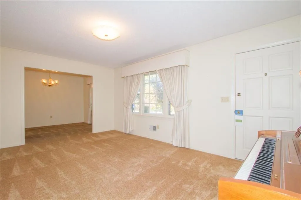 Property image 4 at 400 LONG FOREST Circle, Anderson, SC 29625