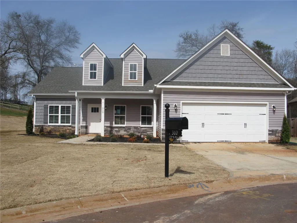 Property image 1 at 310 Ashbrook Lane, Greenville, SC 29605