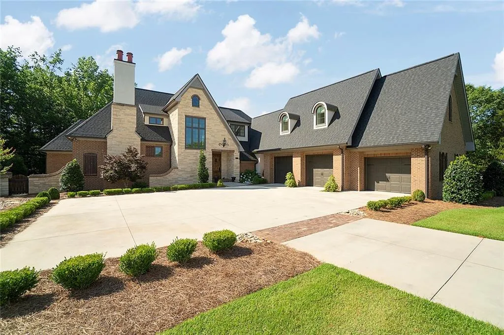 Property image 2 at 100 Devonshire Court, Clemson, SC 29631