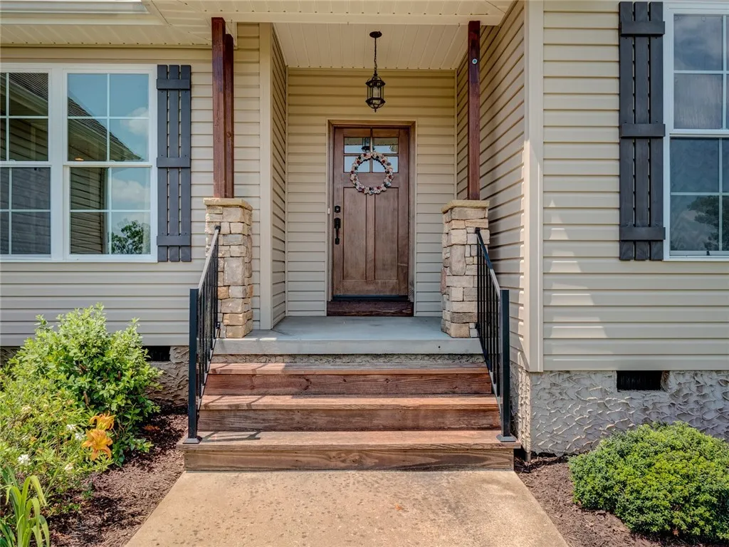 Property image 3 at 231 Riverbank Court, Seneca, SC 29678