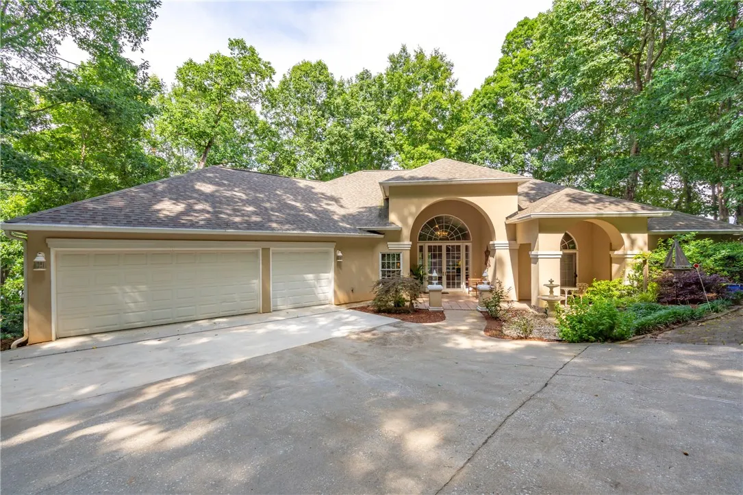 128 Laurel Lane