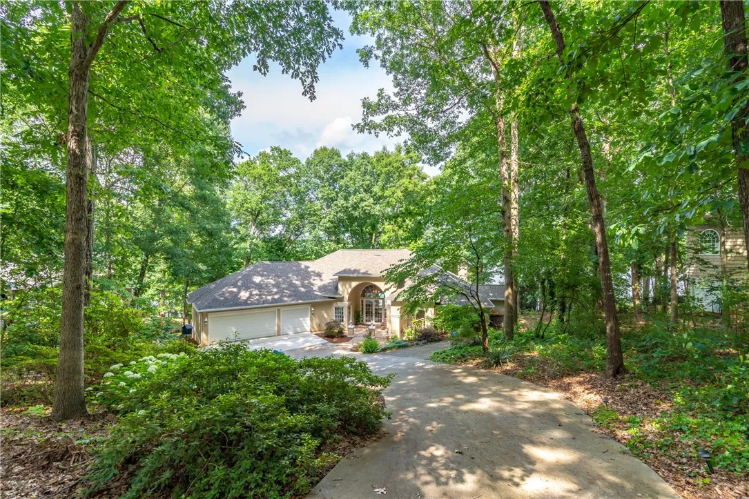 Property image 5 at 128 Laurel Lane, Townville, SC 29689