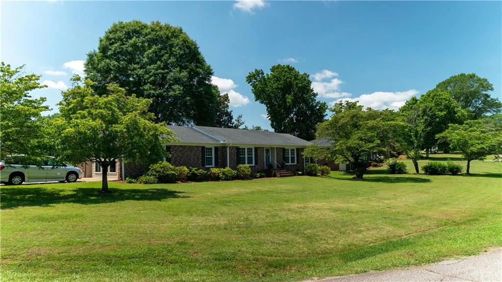Property image 3 at 1012 Windwood Drive, Anderson, SC 29621