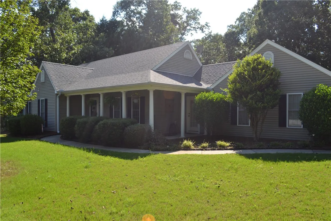 Property image 2 at 506 Lakeside Drive, Anderson, SC 29621