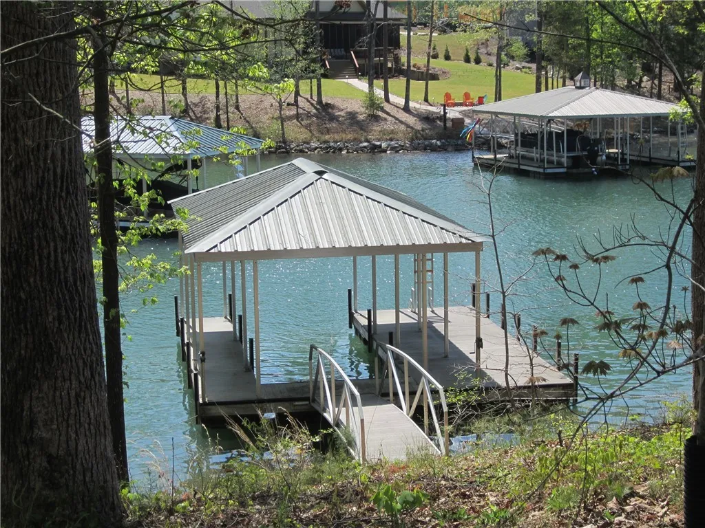Property image 4 at 515 Pointe West Drive, Seneca, SC 29672