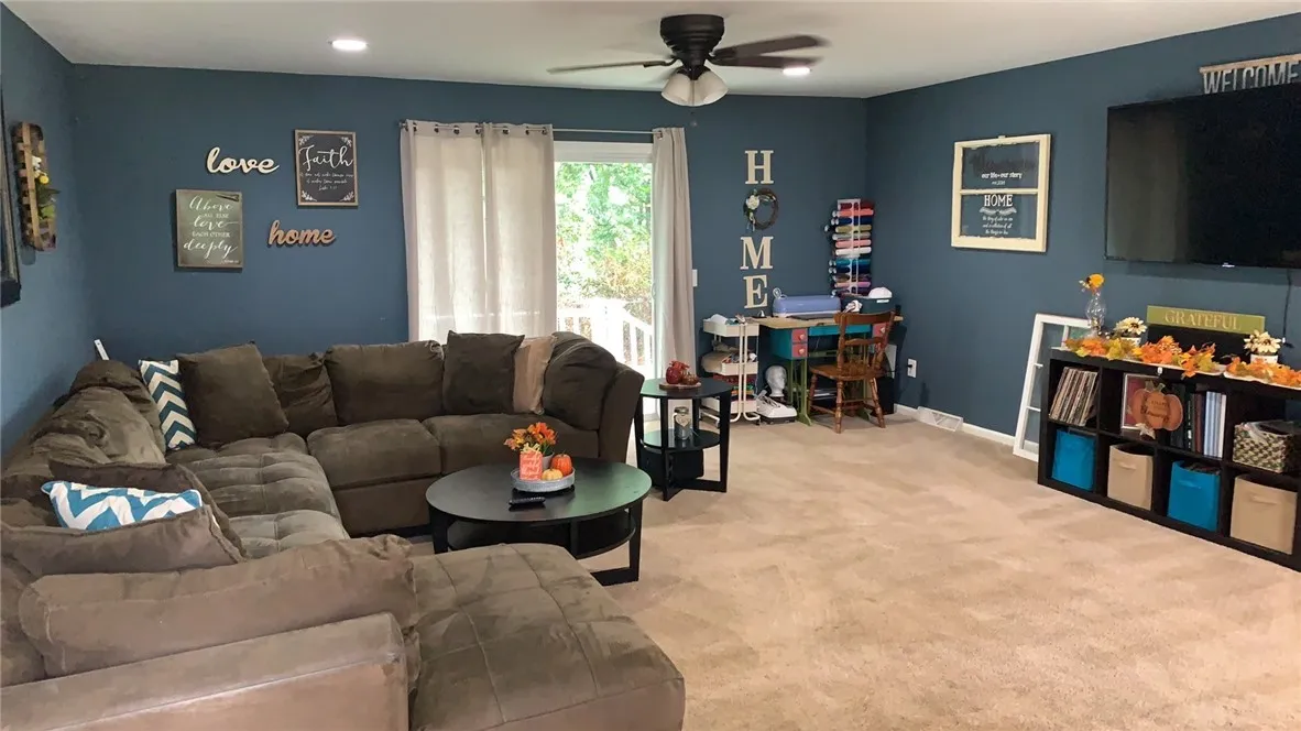 Property image 2 at 210 Evergreen Street, Easley, SC 29642