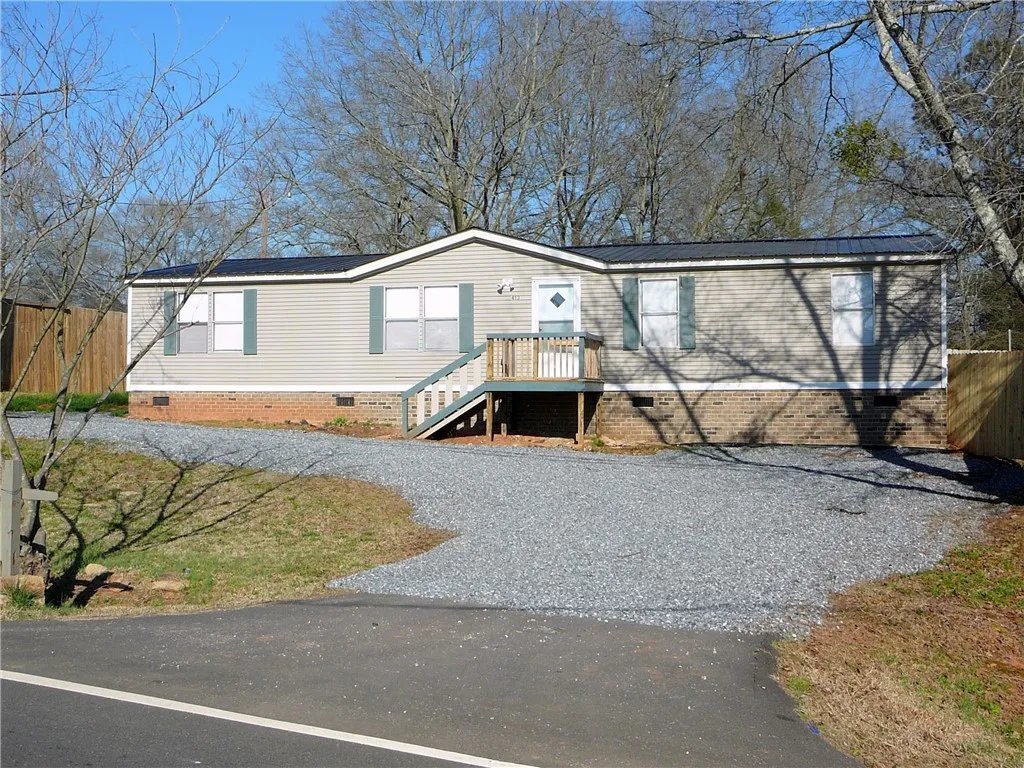 Property image 2 at 413 Airline Road, Anderson, SC 29624
