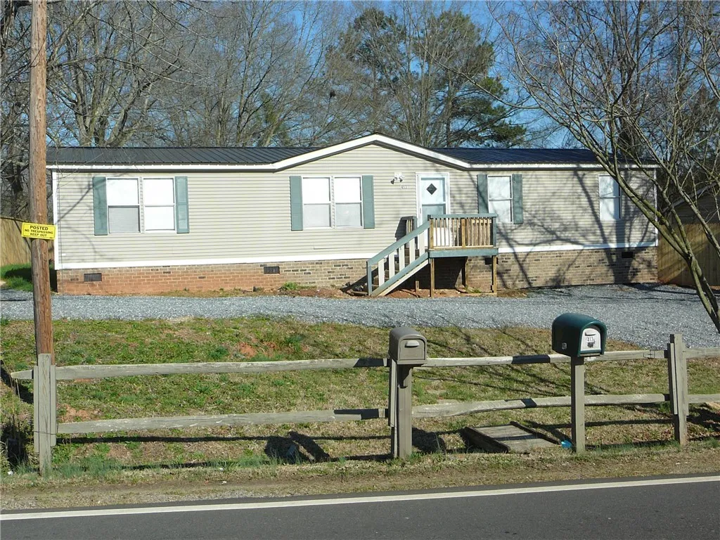 Property image 3 at 413 Airline Road, Anderson, SC 29624
