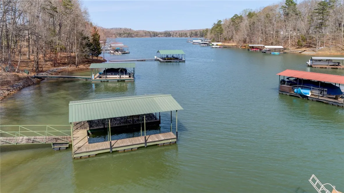 Property image 4 at 190 Rue St Joan, Lavonia, GA 30553