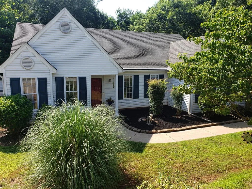 110 Ascot Drive