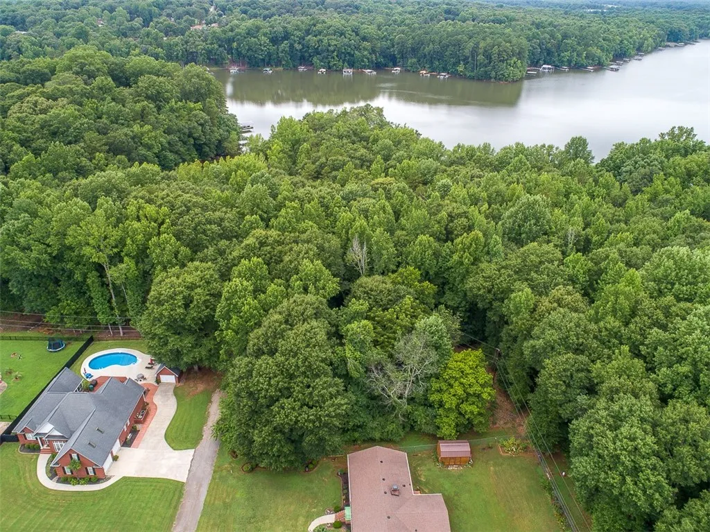 Property image 4 at 302 Driftwood Drive, Anderson, SC 29621