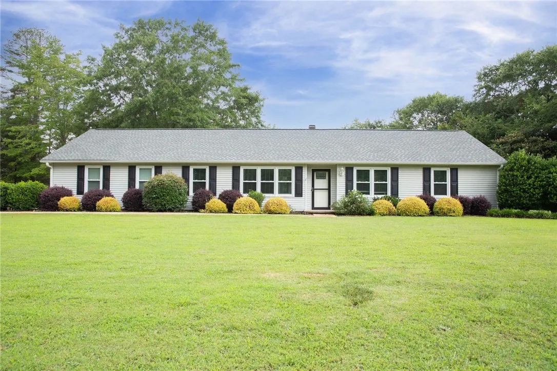 125 Wood Farm Lane