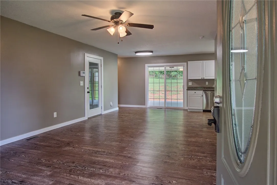 Property image 3 at 821 Robinhood Drive, Walhalla, SC 29691