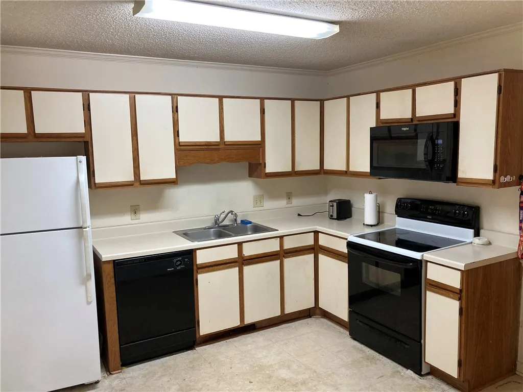 Property image 4 at 120 Daniel Drive, Clemson, SC 29631