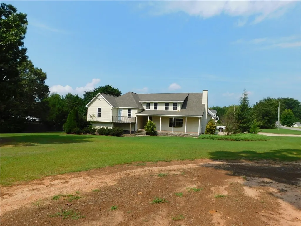 Property image 3 at 202 Sandy Shore Drive, Townville, SC 29689