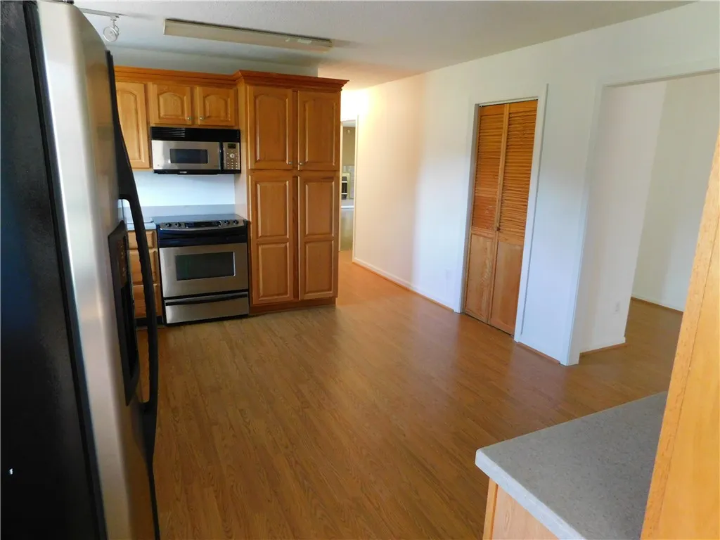 Property image 5 at 202 Sandy Shore Drive, Townville, SC 29689