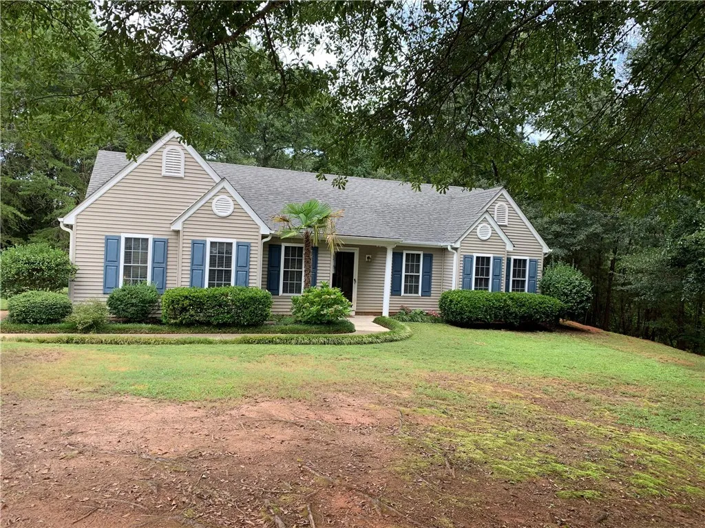 906 Pine Top Circle