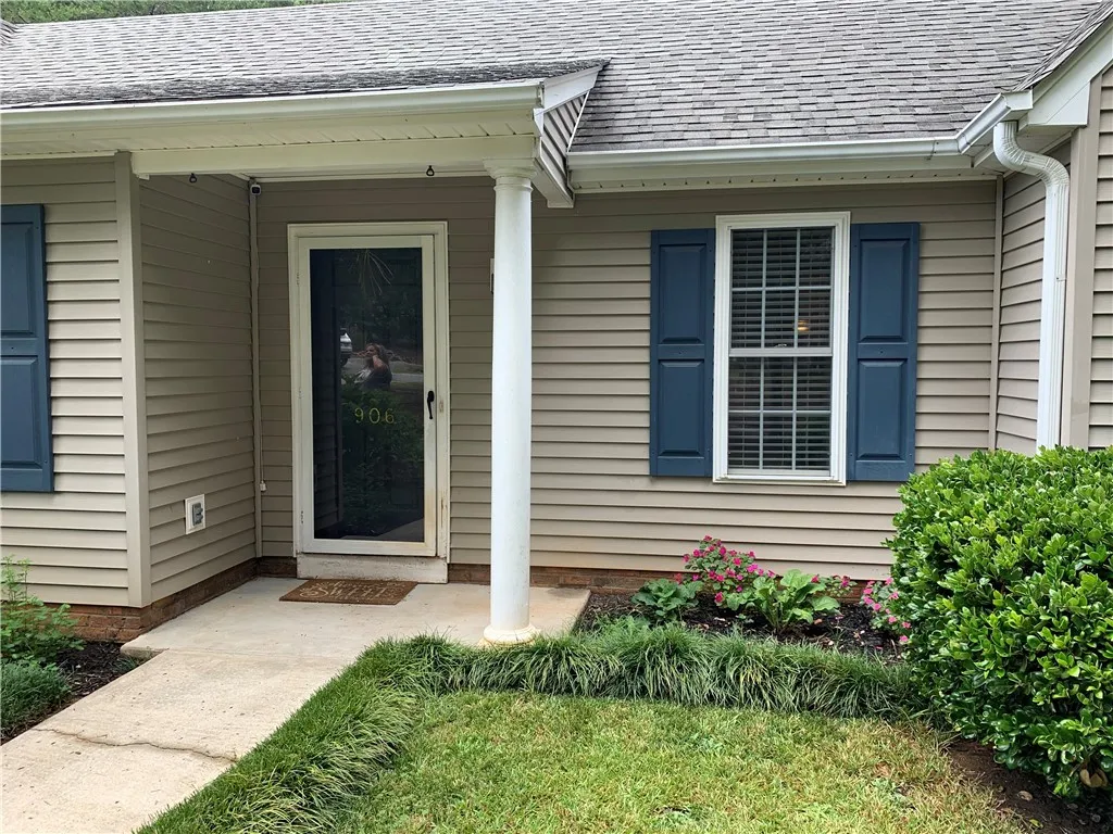 Property image 3 at 906 Pine Top Circle, Anderson, SC 29625