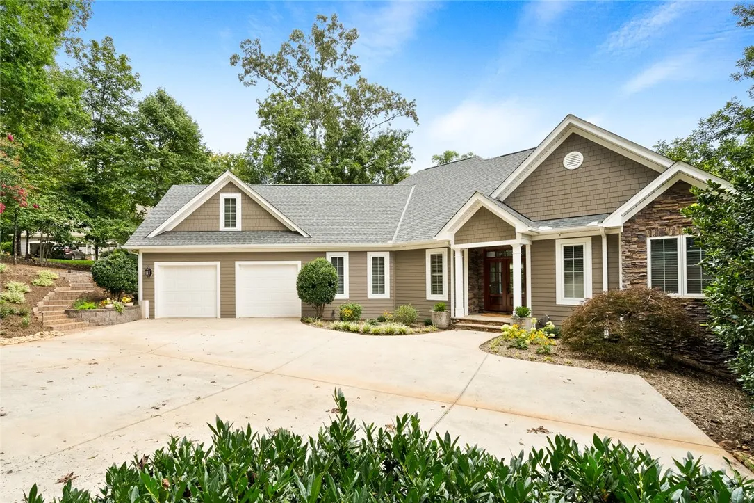 226 Hillview Drive