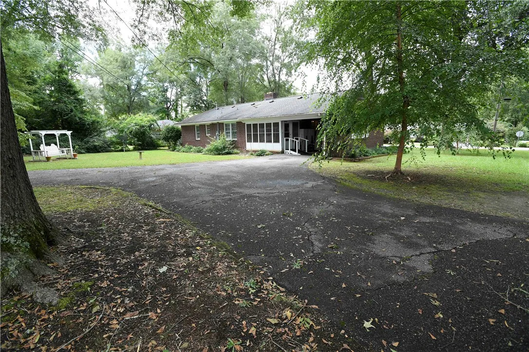 Property image 5 at 402 Forest Lane, Belton, SC 29627