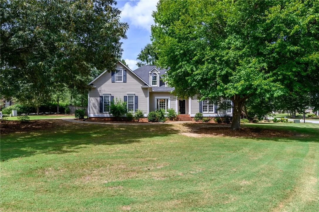 Property image 1 at 102 Amberly Court, Easley, SC 29642