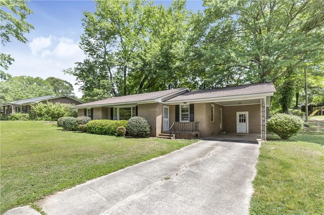 Property image 3 at 435 Forest Lane, Belton, SC 29627