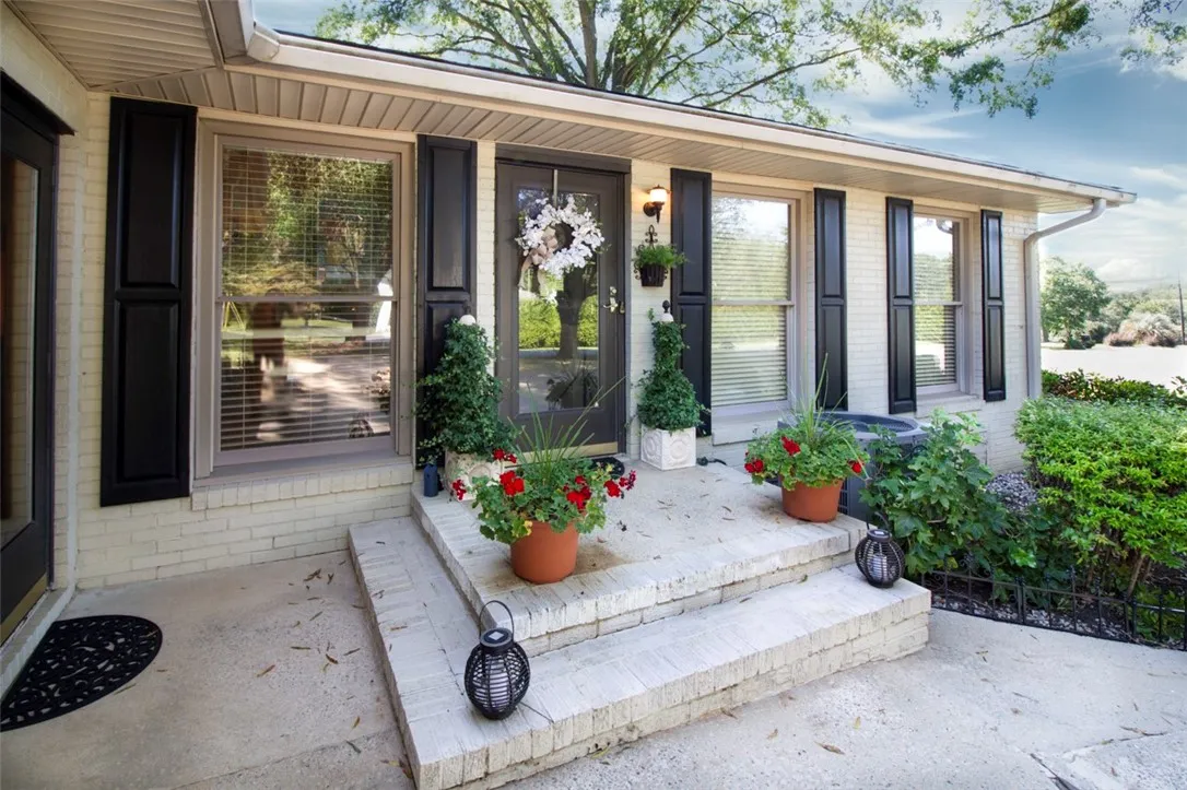 Property image 3 at 300 Edgewater Drive, Anderson, SC 29626
