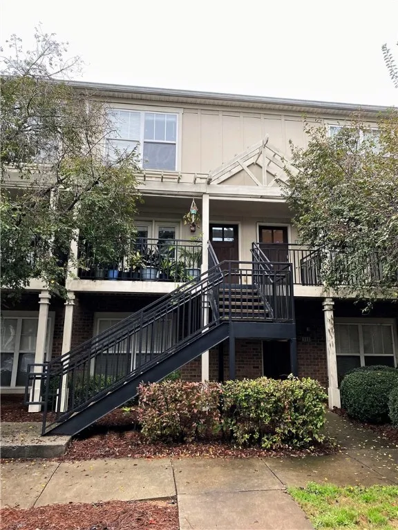 833 Old Greenville Highway
