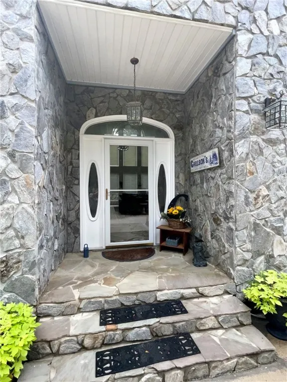 Property image 3 at 125 Lake Breeze Lane, Westminster, SC 29693