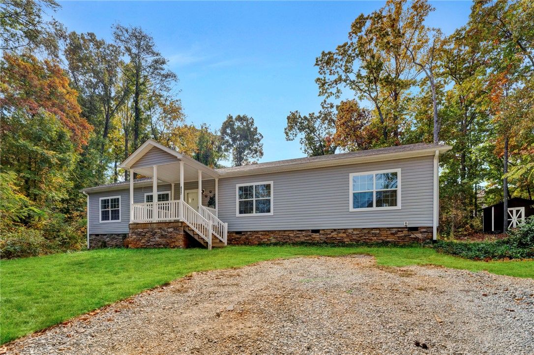 Property image 2 at 417 Indian Trail, Taylors, SC 29687