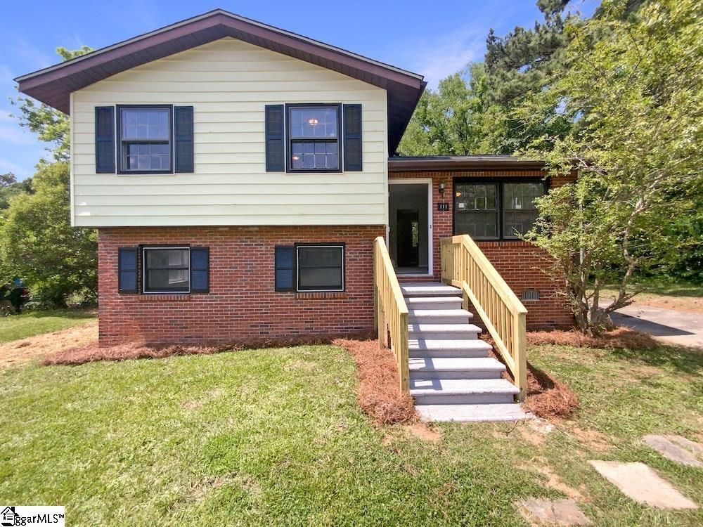 Main image of property at 111 Peachwood Street, Moore, SC 29369