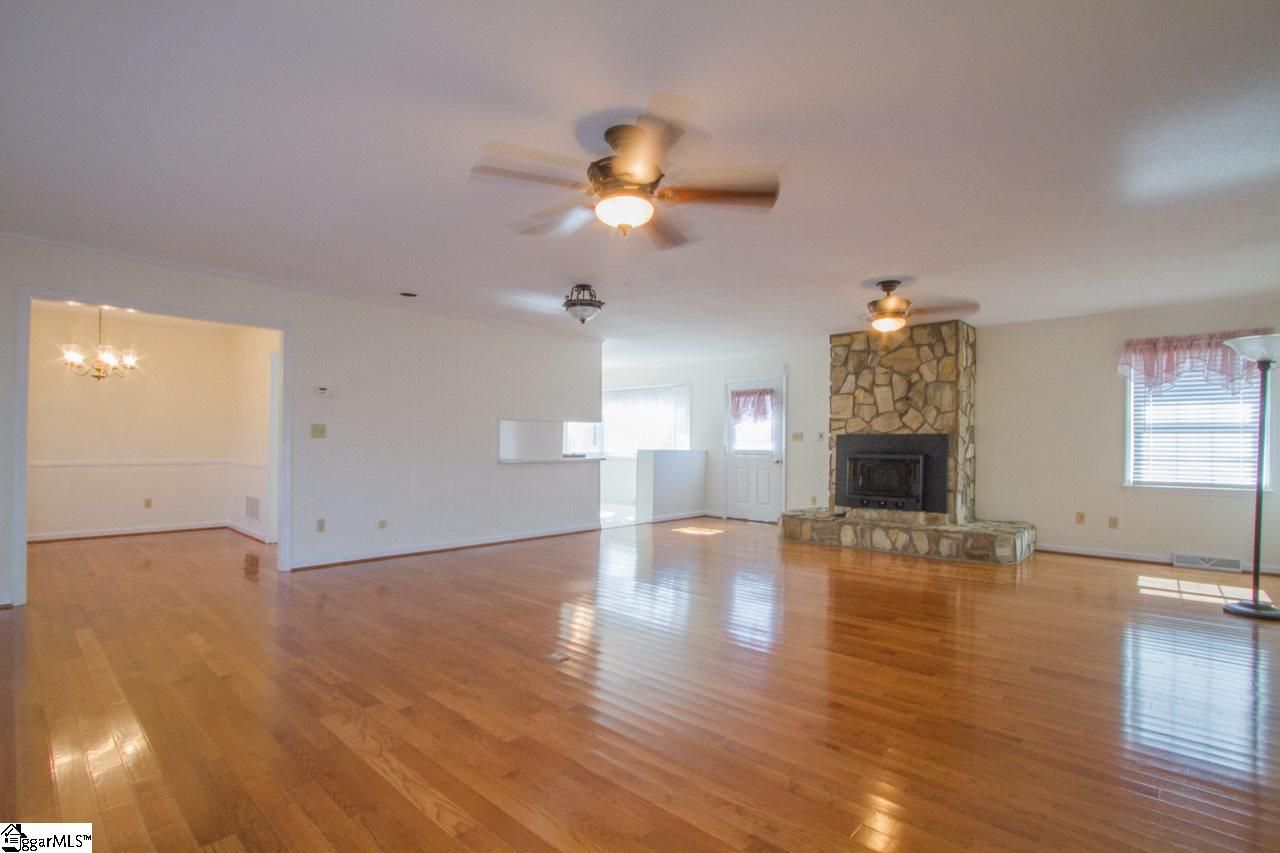 Property image 3 at 141 Cindy Lane, Easley, SC 29642